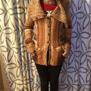 Anthropologie Fuzzy cardagain